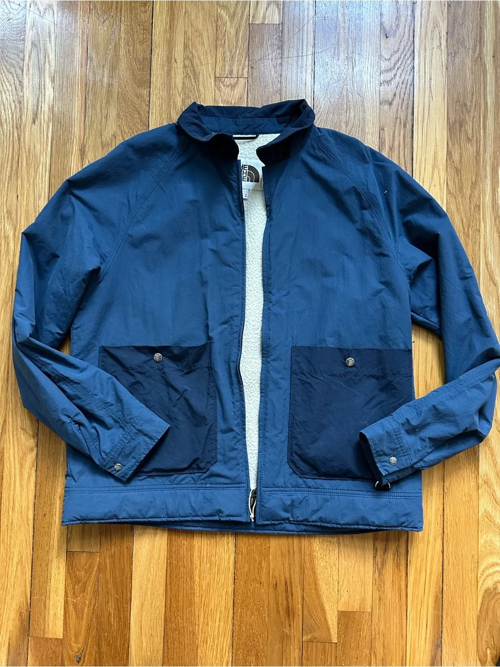 The North Face Men's Two-Tone Navy Lightweight Jacket